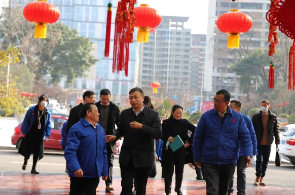 成都市武侯区委王毅副书记一行走访调研成都乐鱼leyu（中国）集团