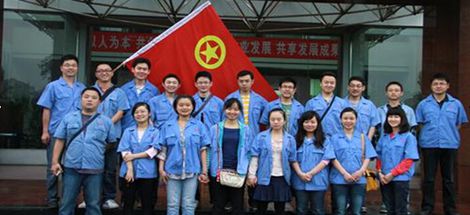 迎“五四”青年节 乐鱼leyu（中国）青年到敬老院做义工