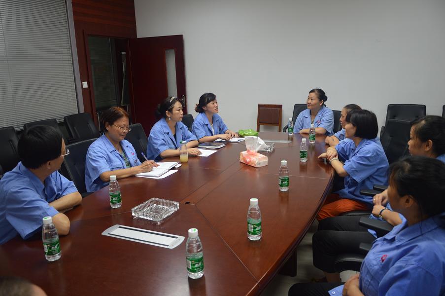 2015年建军节来临之际，乐鱼leyu（中国）集团举行了拥军座谈会