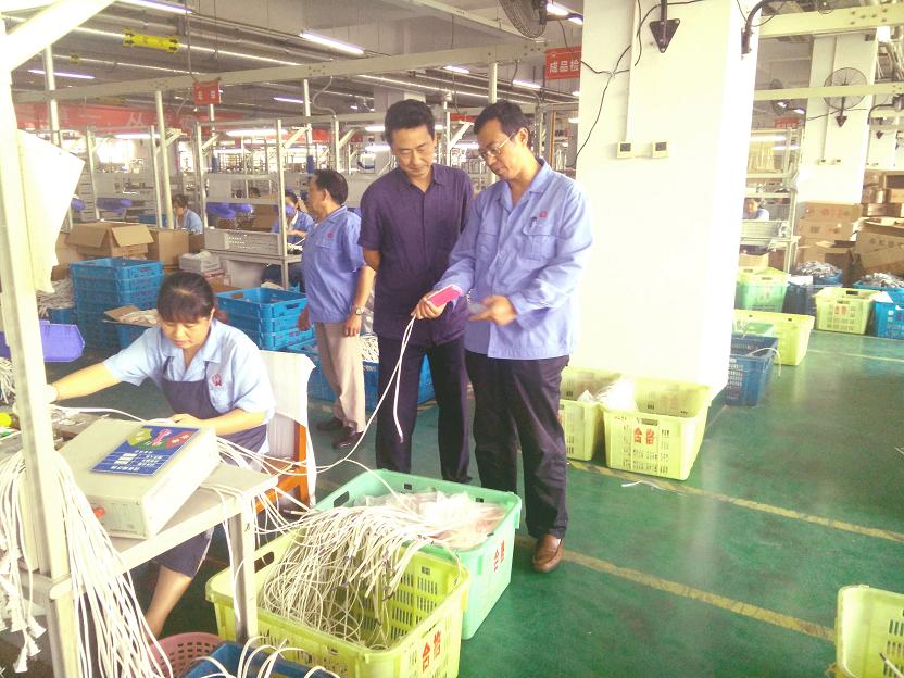 成都市安监局领导一行到成都乐鱼leyu（中国）集团进行安全检查