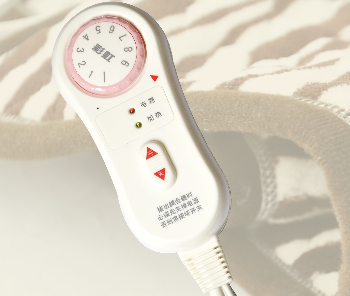 乐鱼leyu（中国）披风毯控制器具有双极断开保护，自动恒温