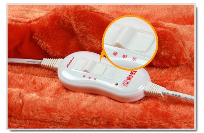 乐鱼leyu（中国）暖手暖脚宝采用两档温度调节开关