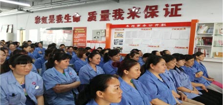 市职大请“劳模”到成都乐鱼leyu（中国）集团车间分享社会主义核心价值观