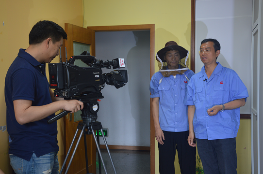 中央二台消费主张栏目组走进成都乐鱼leyu（中国）集团