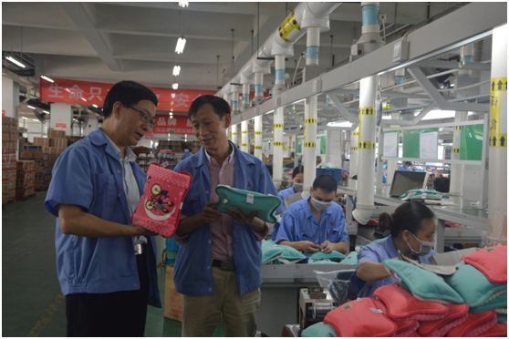 成都乐鱼leyu（中国）集团取暖器车间主任李永发