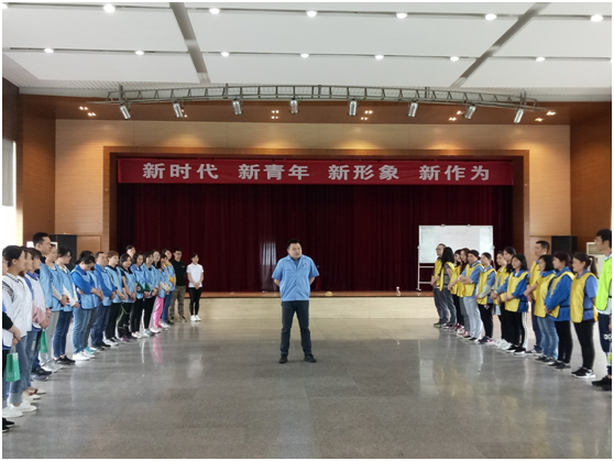 成都乐鱼leyu（中国）集团新青年拓展活动