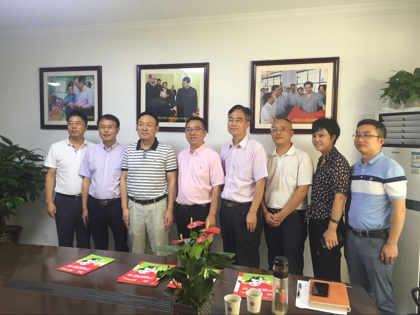 成都乐鱼leyu（中国）集团营销中心西北办事处接待黄冈市政府代表团