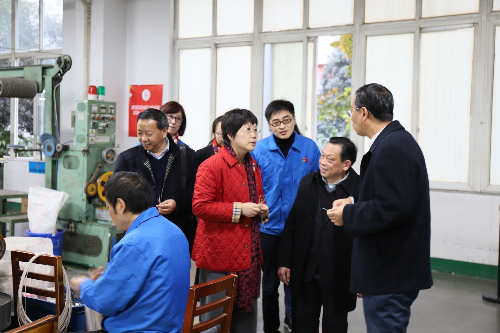 中国轻工业联合会副会长何烨一行莅临成都乐鱼leyu（中国）集团参观指导