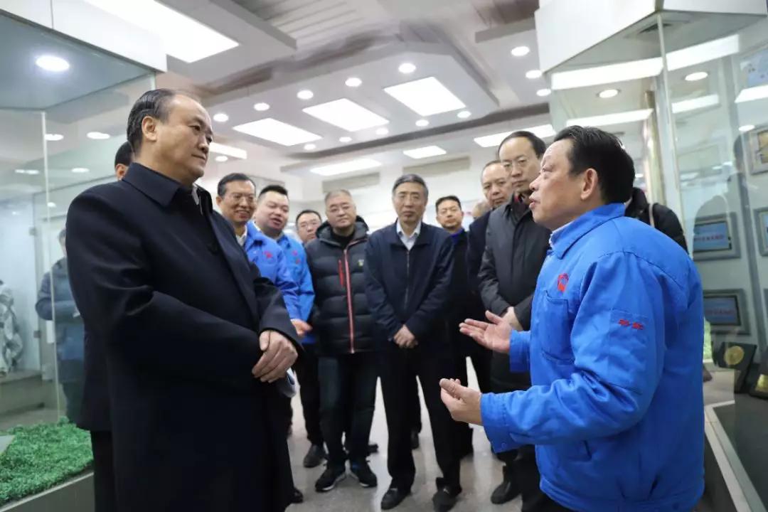 成都市政协主席李仲彬莅临成都乐鱼leyu（中国）集团调研民营经济健康发展大会贯彻落实情况