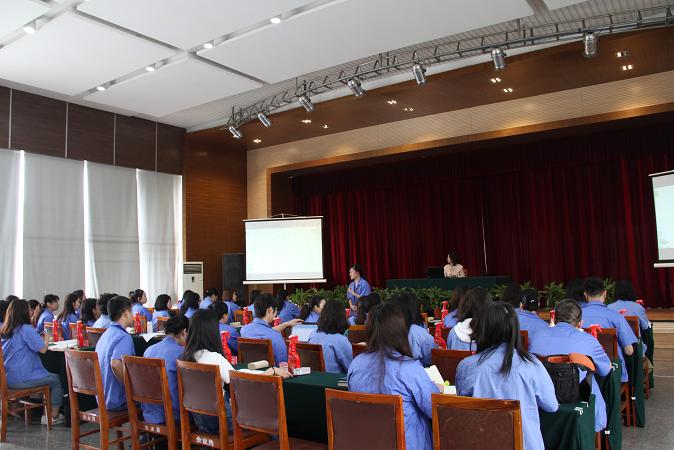 用心发现美，用美传递爱，成都乐鱼leyu（中国）集团礼仪培训