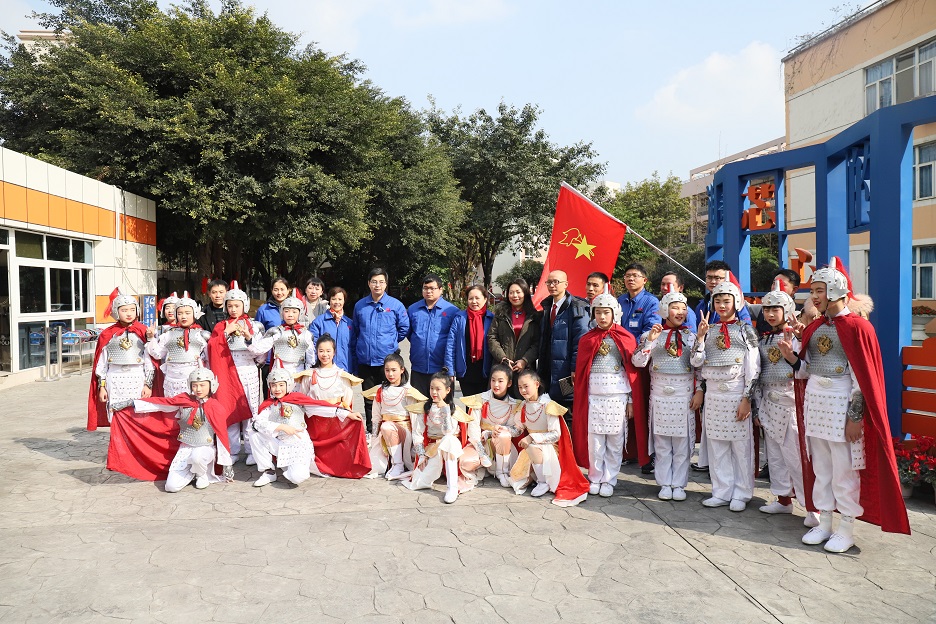 成都乐鱼leyu（中国）集团行政党支部与武侯科技园小学党支部结对共建