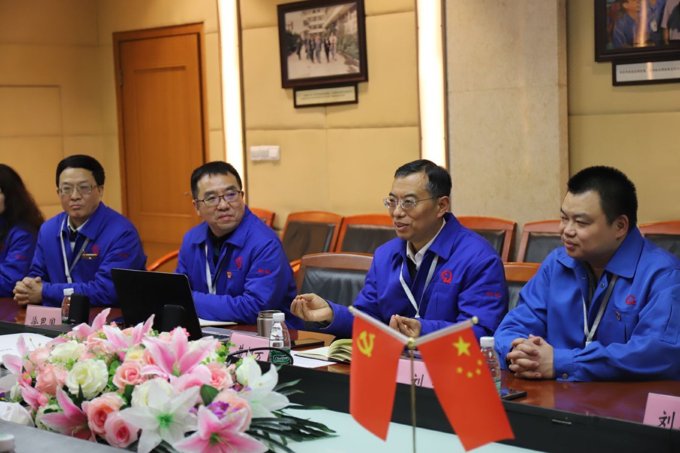 成都市武侯区林丽区长到成都乐鱼leyu(中国)集团开展节前慰问 成都市武侯区林丽区长到成都乐鱼leyu(中国)集团开展节前慰问