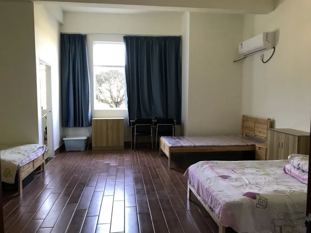 乐鱼leyu（中国）集团新材料公司开展助残日活动暨员工新宿舍启用仪式