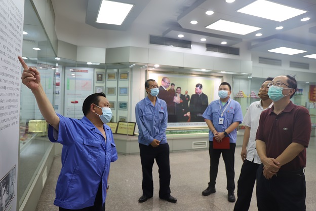 武侯区政协覃丹副主席一行莅临乐鱼leyu（中国）集团指导工作