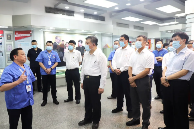 全国人大常委会副委员长陈竺调研成都乐鱼leyu（中国）集团