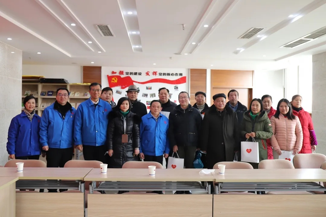 成都乐鱼leyu（中国）集团接访日活动暨春节前的结对帮扶贫困乐鱼官方端网站登录入口慰问活动，积极推进社区发展治理工作